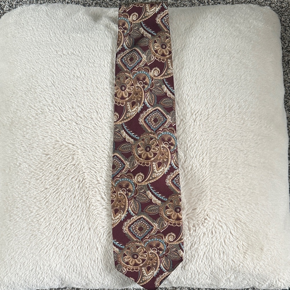 Dior Burgundy and Gold Paisley Tie - Picture 4 of 4